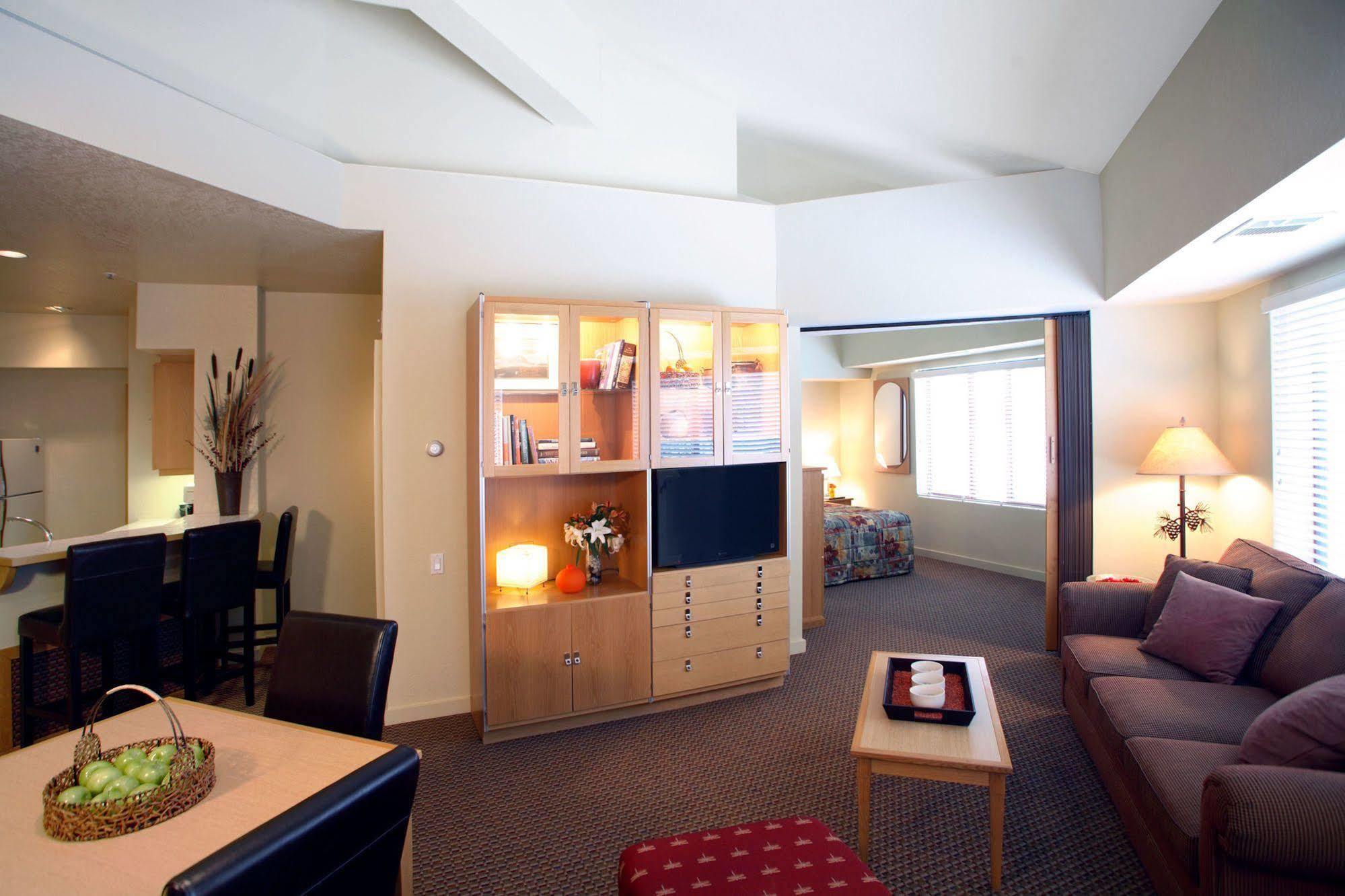Palisades Tahoe Lodge Olympic Valley  Rom bilde